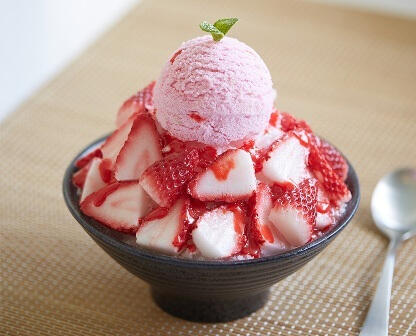 Rolanberry Shaved Ice
